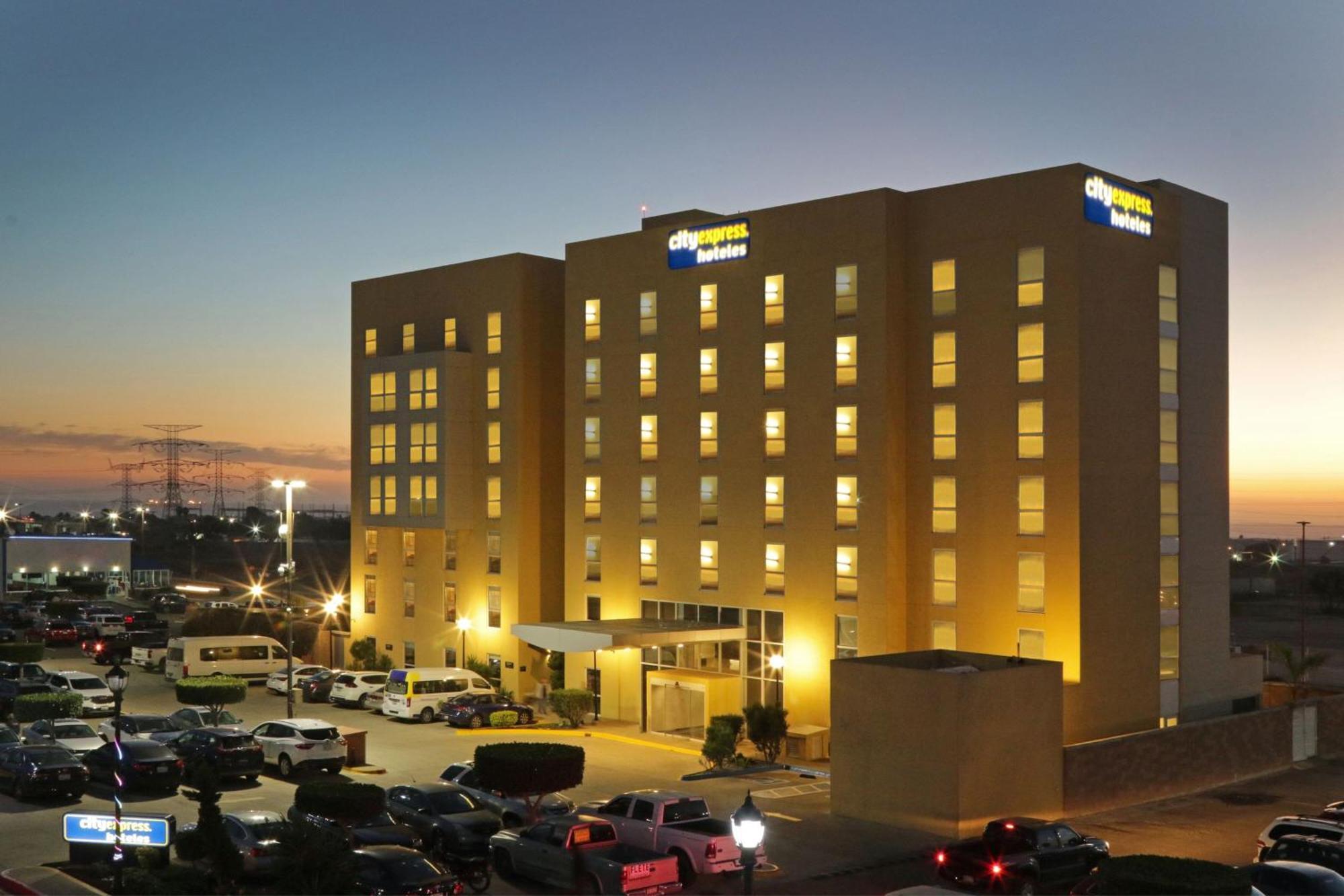 City Express By Marriott Rosarito Exterior photo