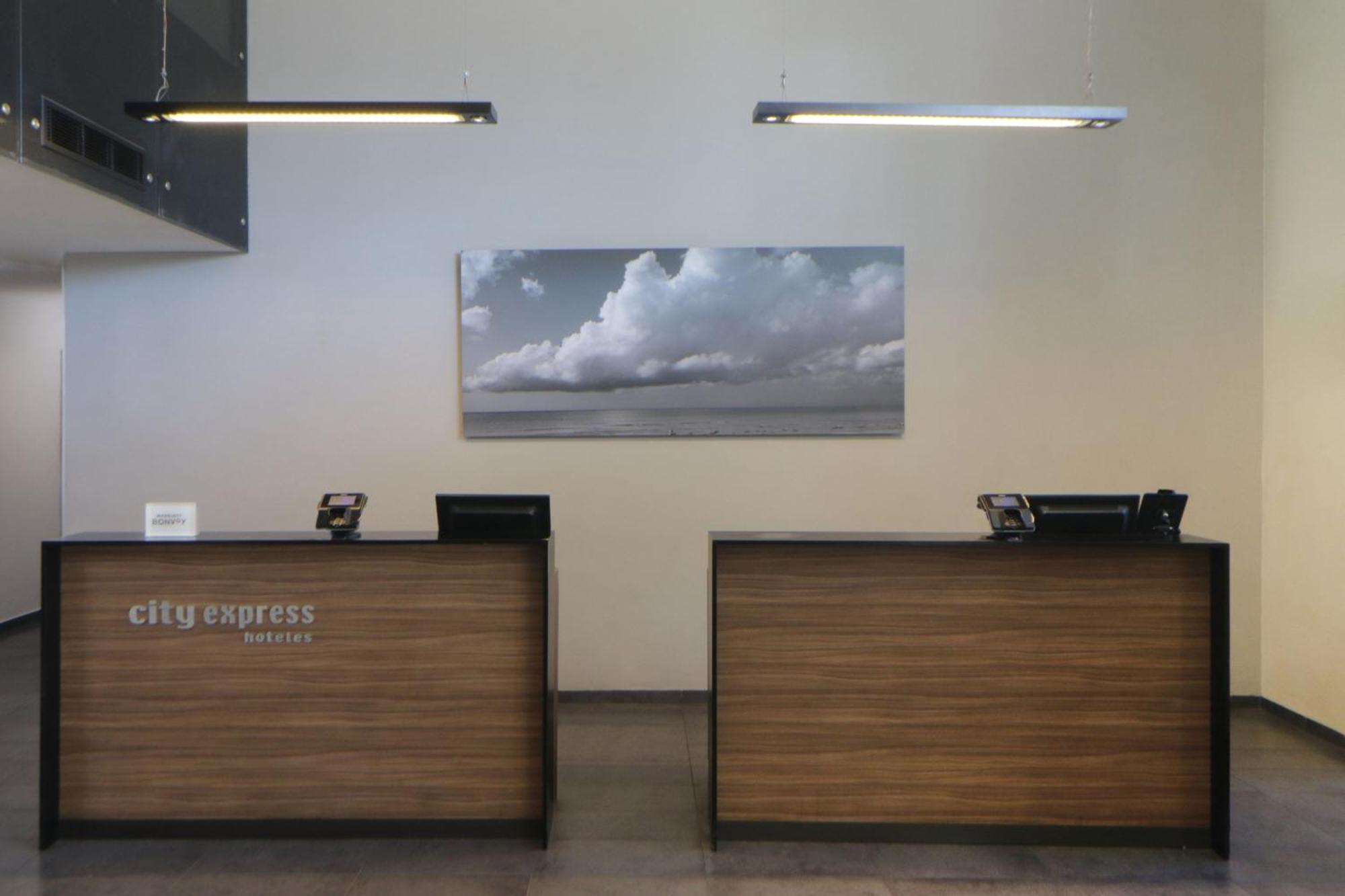 City Express By Marriott Rosarito Exterior photo